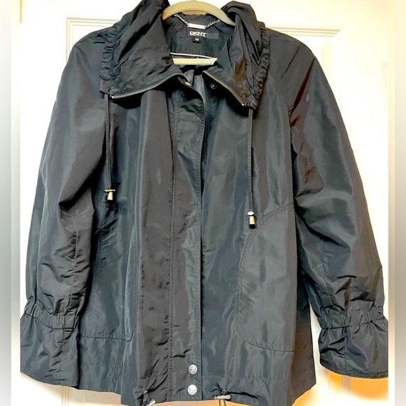 NWOT DKNY Black Zip Up Jacket Lightweight Silver Hardware Size XS oversized - Picture 6 of 6